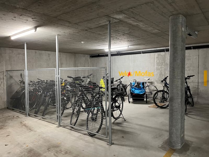 Veloabstellplatz in EH
