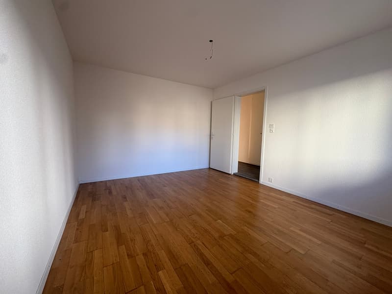 Appartement rénové de 3,5 pièces à Burgdorf (9)