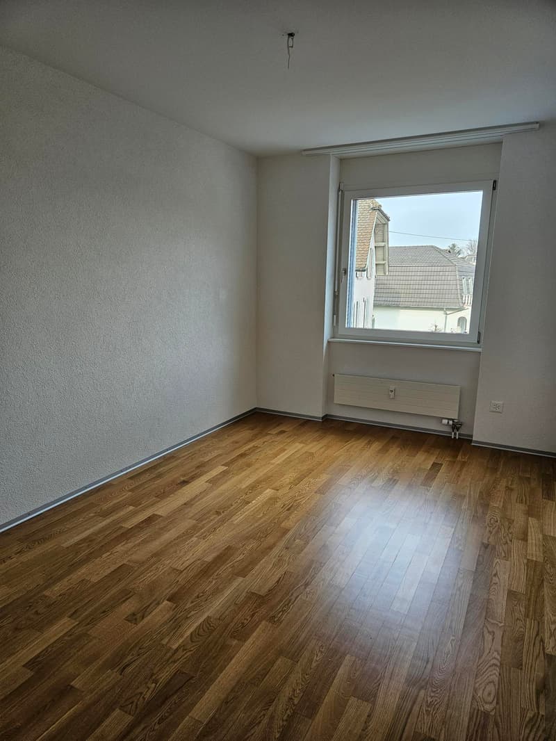 Zimmer 1 mit Parkettboden