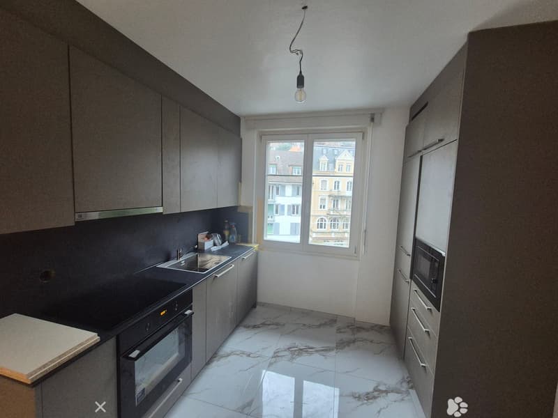 Moderne/Renovierte 3 1/2 Zimmerwohnung  in Biel-Bienne (BE) (2)