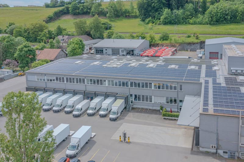 Flexible Flächen mit diversen Nutzungsmöglichkeiten an verkehrsgünstiger Lage (2)