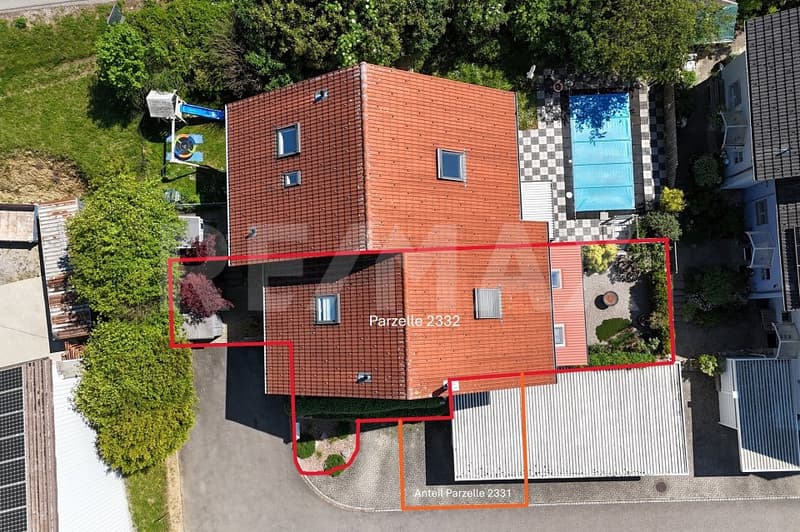 Modern 5-room semi-detached house with garden and carport (5)