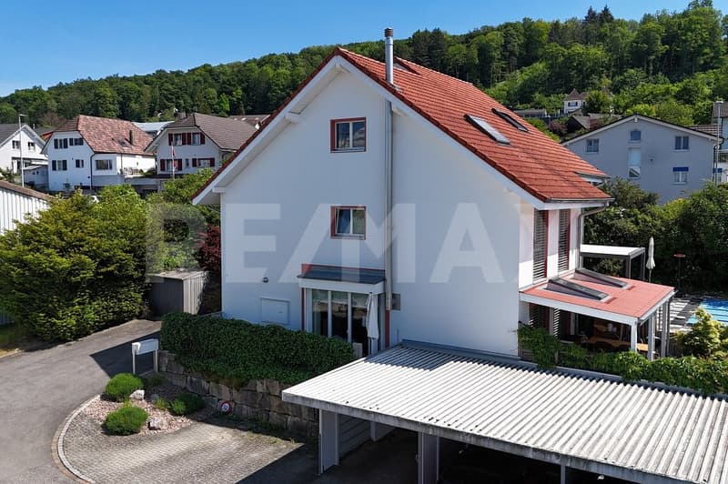 Modern 5-room semi-detached house with garden and carport (4)