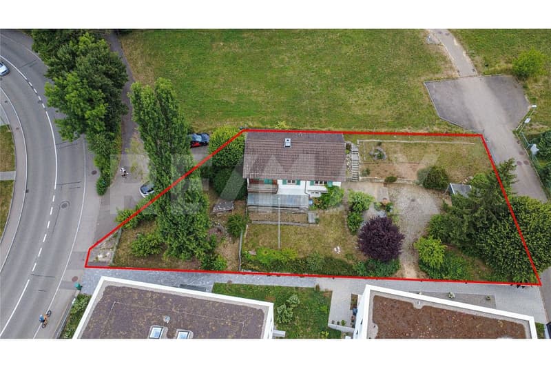 1006 m² de terrain à bâtir sur le côté ensoleillé de Liestal (1)