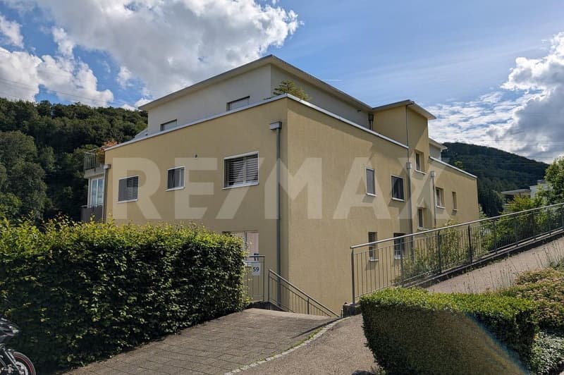 Exclusive living - 5½-room attic apartment with direct elevator access (5)