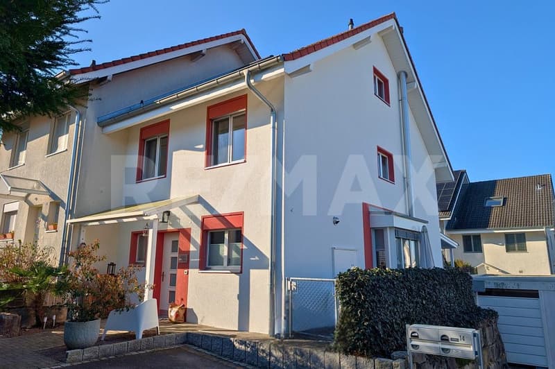Ein Zuhause mit Freiraum moderne 5½-Zimmer-Doppelhaushälfte mit Garten (5)