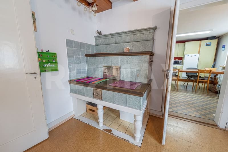 Ehemaliges Bauernhaus mit grosser Scheune (7)