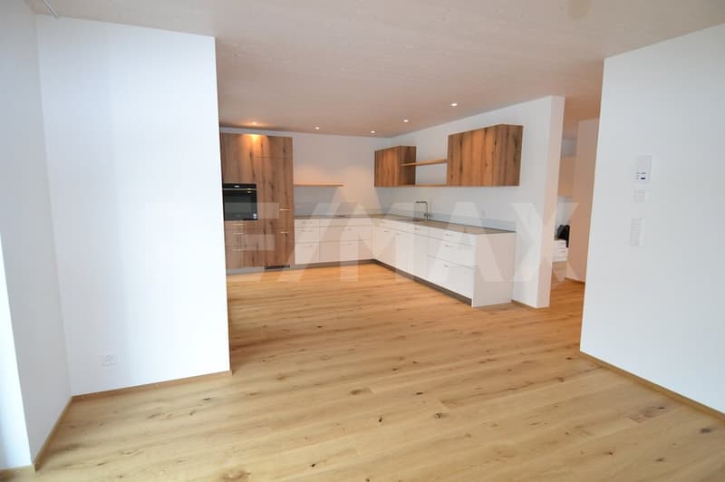 Familienhaus mit Einliegerwohnung - Perfekt als Generationenhaus oder zur Miete (5)