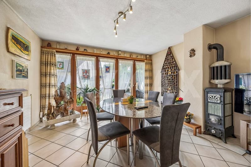 Grosszügiges Wohnhaus mit Potential (1)