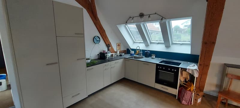 Charmant appartement spacieux 2.5 pièces en mansarde à Kerzers – rénové et situé au calme (6)