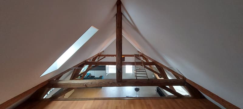 Charmant appartement spacieux 2.5 pièces en mansarde à Kerzers – rénové et situé au calme (7)