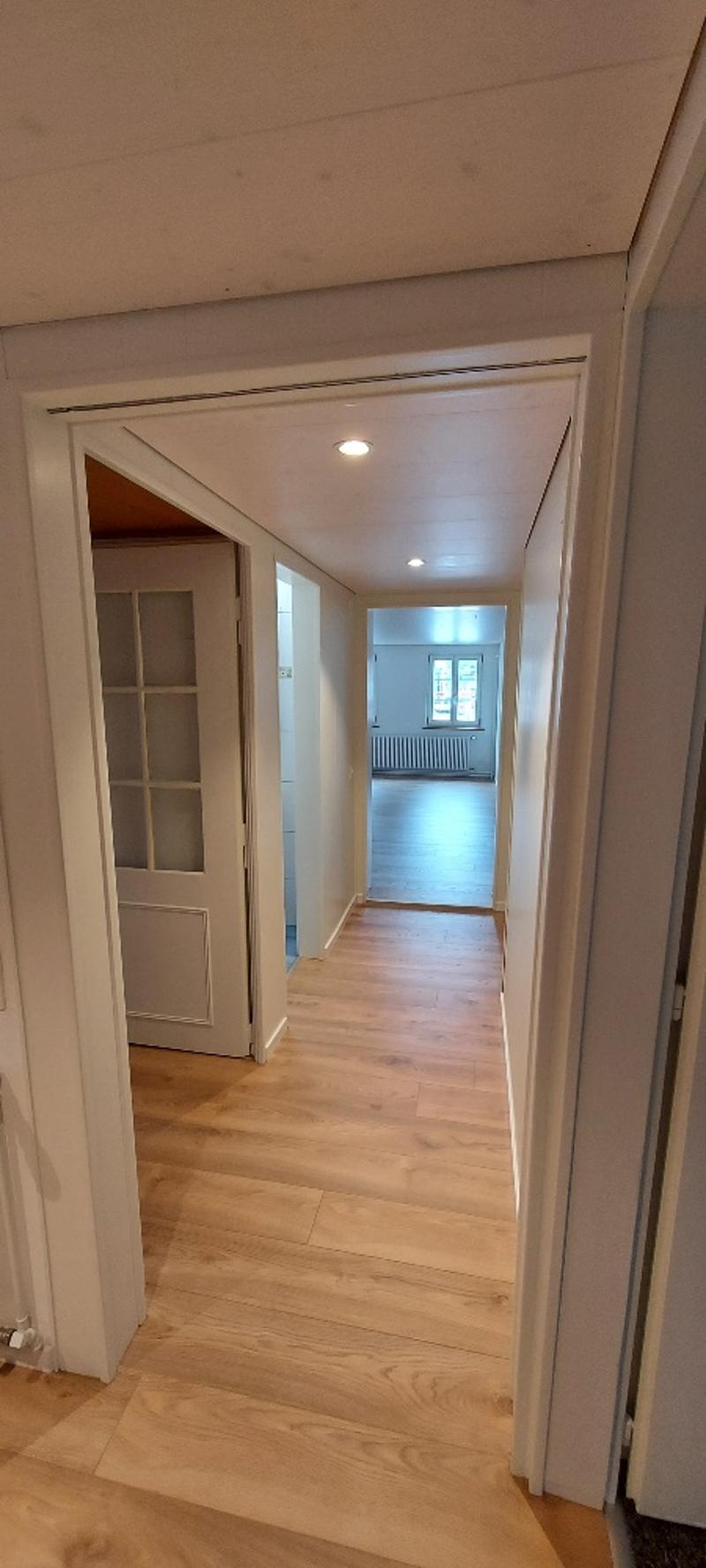 Appartamento di 3 camere rinnovato di recente in una casa storica Riegelhaus - Laupen BE (6)