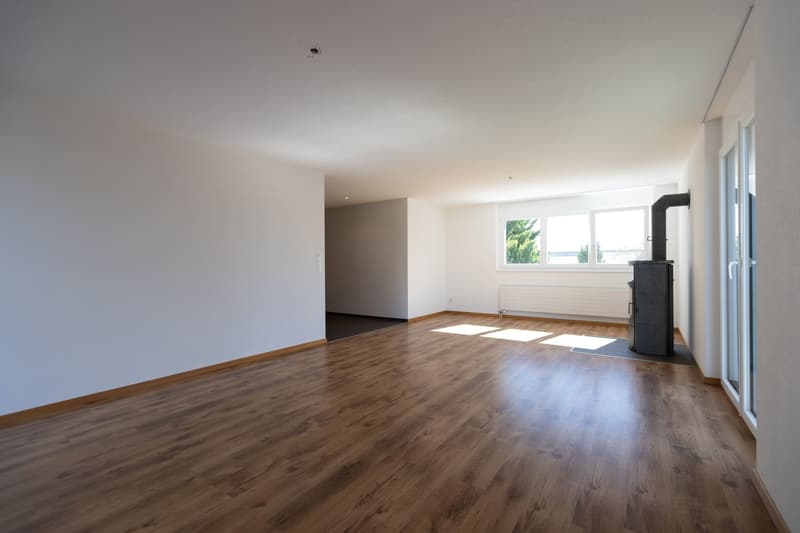 Familienfreundliche 4.5-Zimmer-Wohnung in Müntschemier (8)