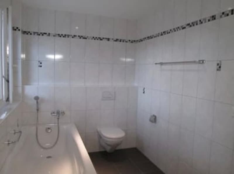 Family-friendly 4.5-room apartment in Müntschemier (6)