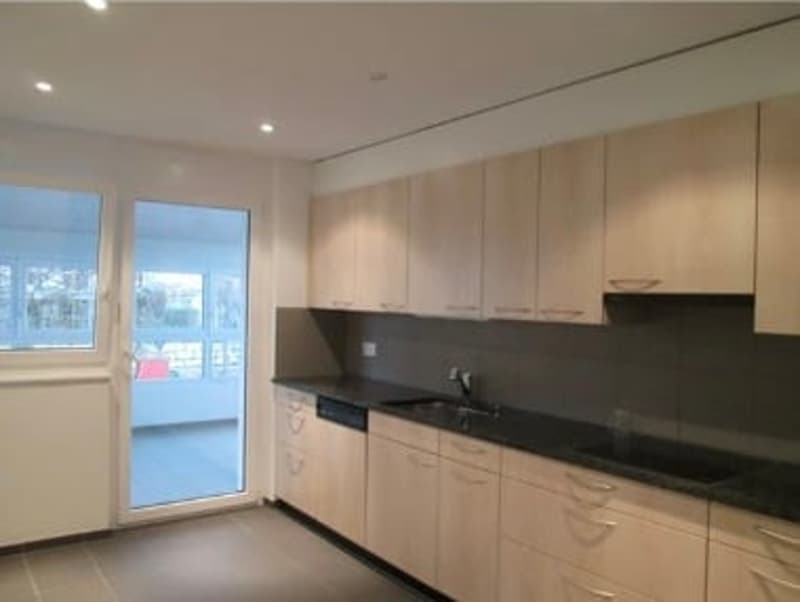Family-friendly 4.5-room apartment in Müntschemier (3)