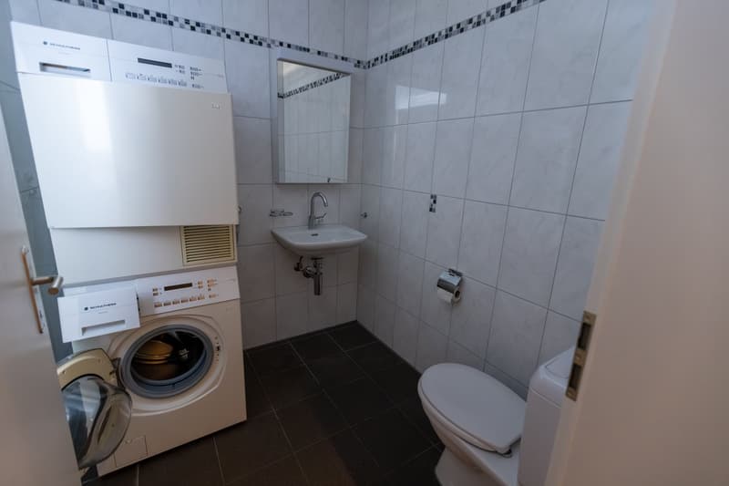 Familienfreundliche 4.5-Zimmer-Wohnung in Müntschemier (17)