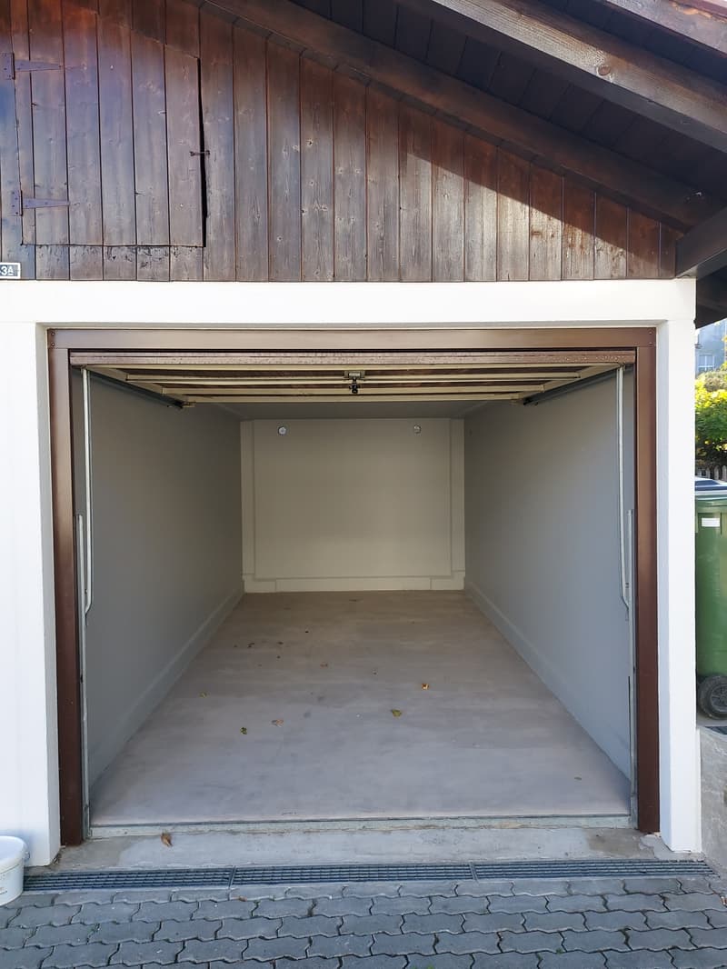 Exklusive teilmöblierte 2.5-Zimmer-Dachwohnung mit hohem Ausbaustandard in Kerzers (12)