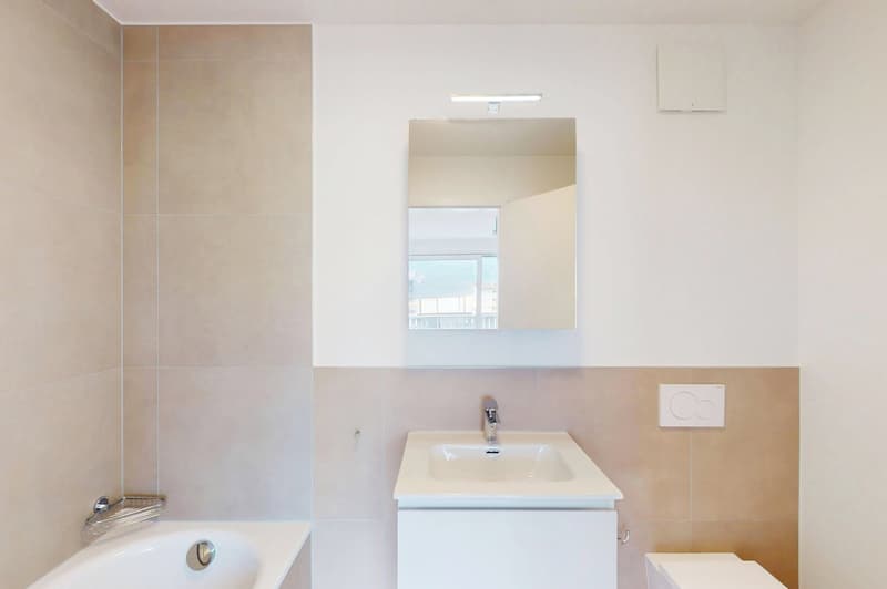 Exklusives 3.5-Zimmer-Apartment mit Seeblick im Herzen von Locarno (8)