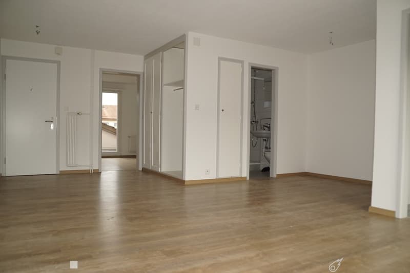 Zu vermieten 2 1/2 Zimmerwohnung an der Neumarktstrasse 46 (4)