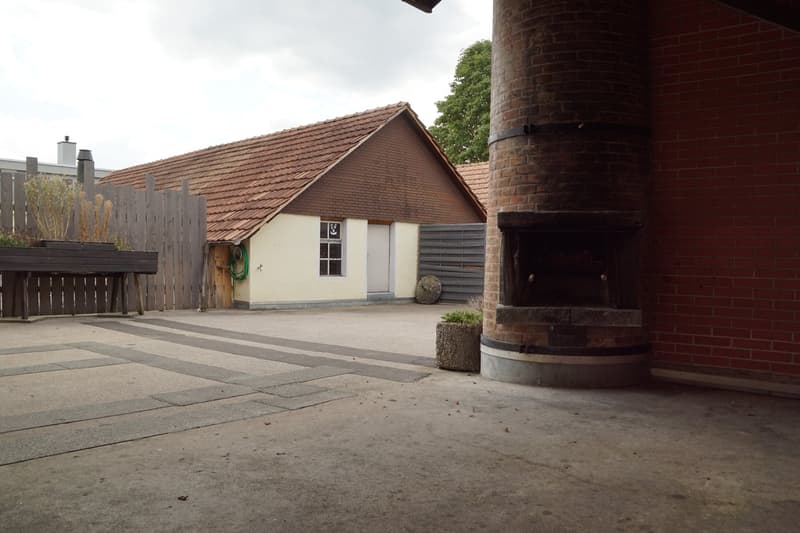 Charmante 5.5-Zimmer-Wohnung in Steffisburg – Altbau mit Charakter (2)