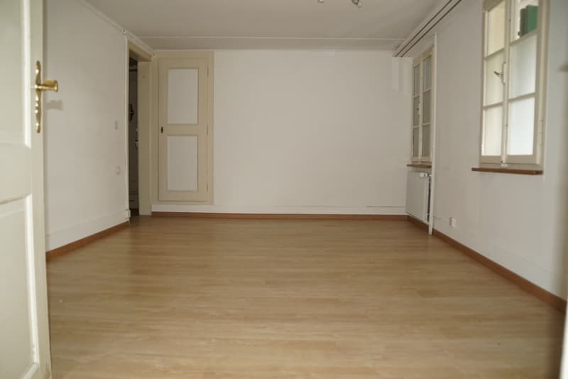 Charmante 5.5-Zimmer-Wohnung in Steffisburg – Altbau mit Charakter (8)
