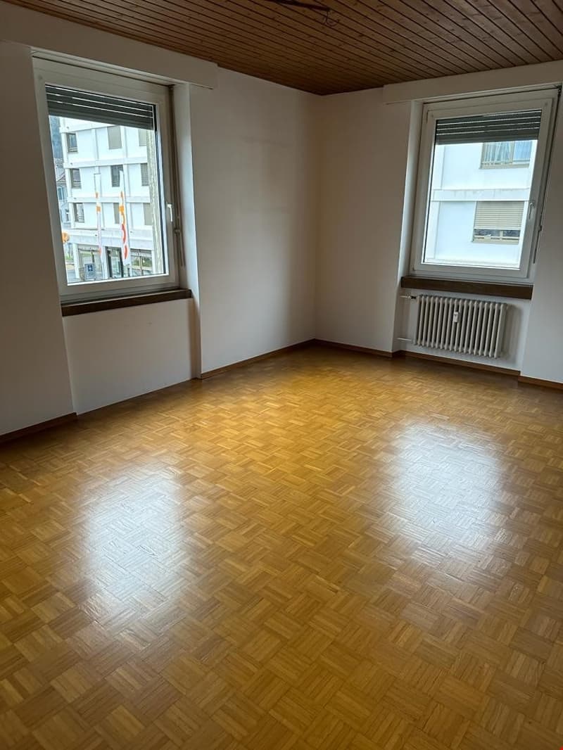 Zu vermieten 2.5 Zimmerwohnung an der Bahnhofstr. in St. Margrethen (3)