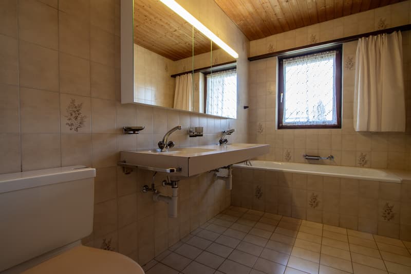 OG: Badezimmer