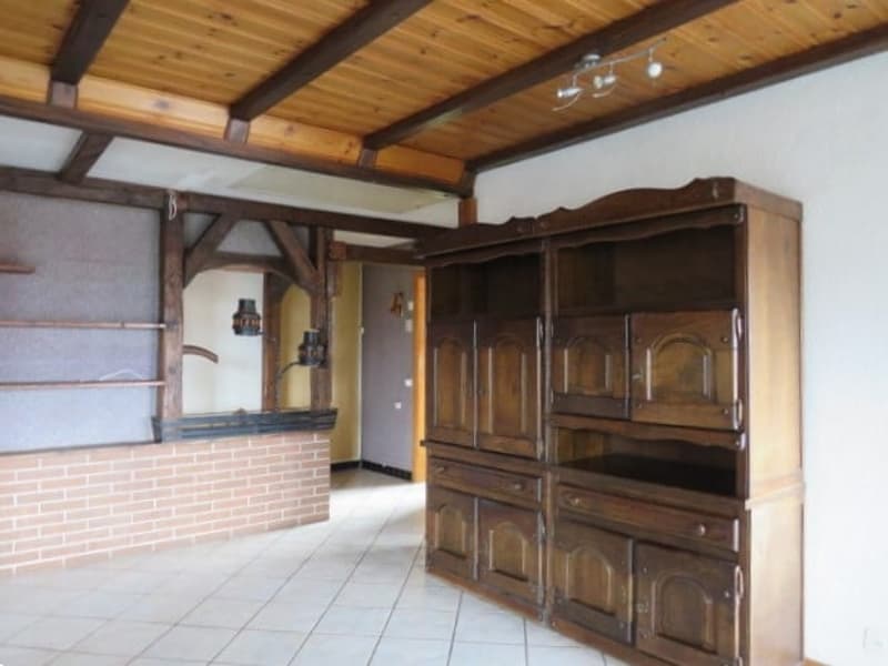 Family house located in a very quiet residential area with a beautiful view of the Chasseral (7)