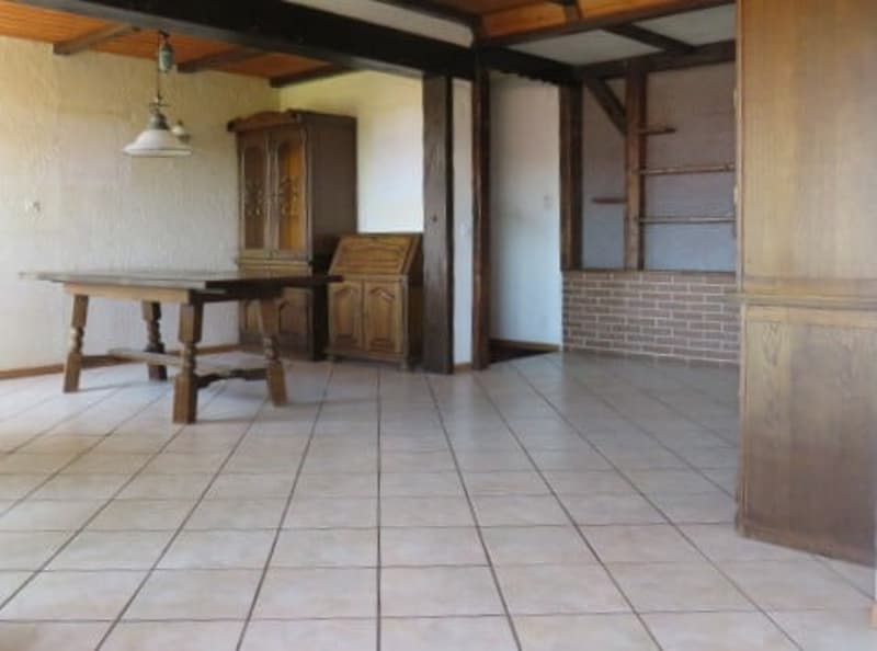 Family house located in a very quiet residential area with a beautiful view of the Chasseral (4)