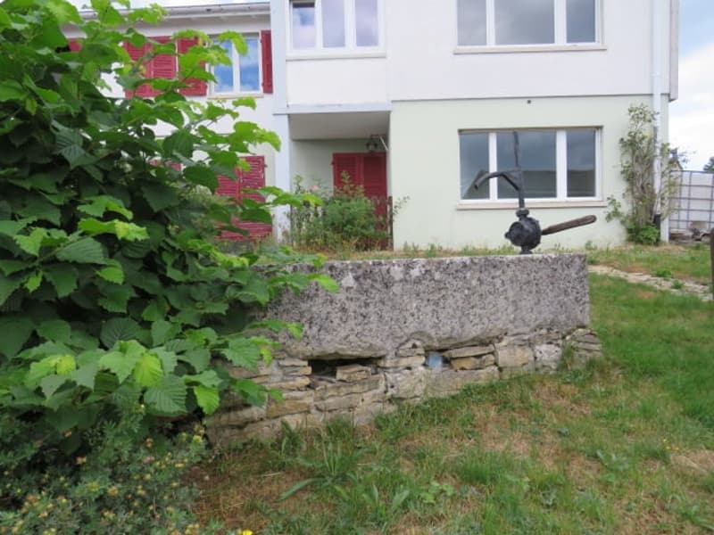Family house located in a very quiet residential area with a beautiful view of the Chasseral (13)