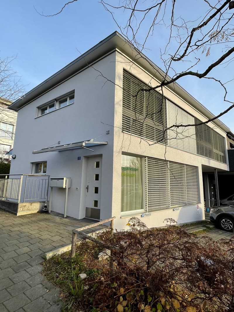 Fassade Nord-West mit Eingang