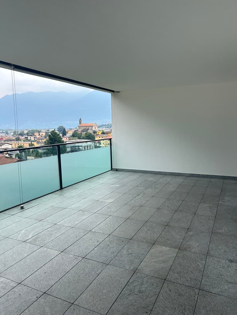 AFFITTIAMO A LOSONE APPARTAMENTO DI 3.5 LOCALI CON TERRAZZA (4)