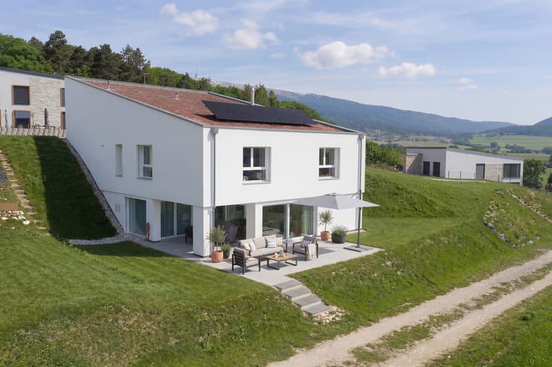 A house designed for the family - large plot of 860 m2 (1)