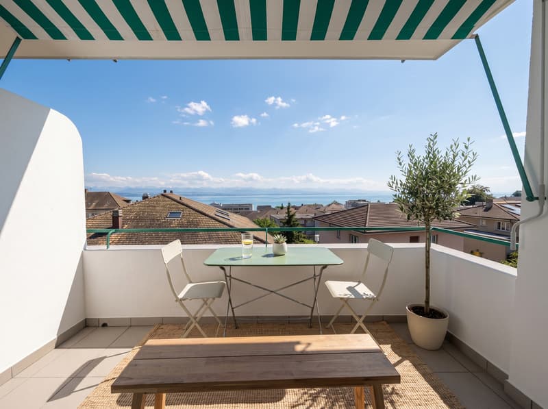 Appartamento 3.5 locali ristrutturato, vista lago, quartiere molto calmo (2)