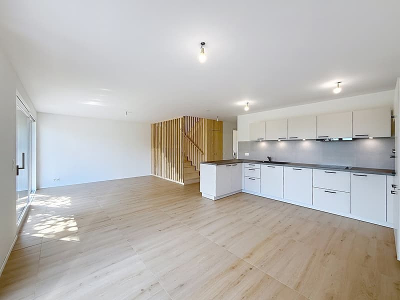 Triplex neuf dans villa avec terrasse et jardin (1)