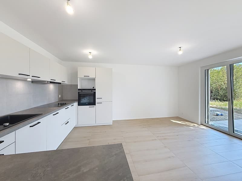 Triplex neuf dans villa avec terrasse et jardin (3)