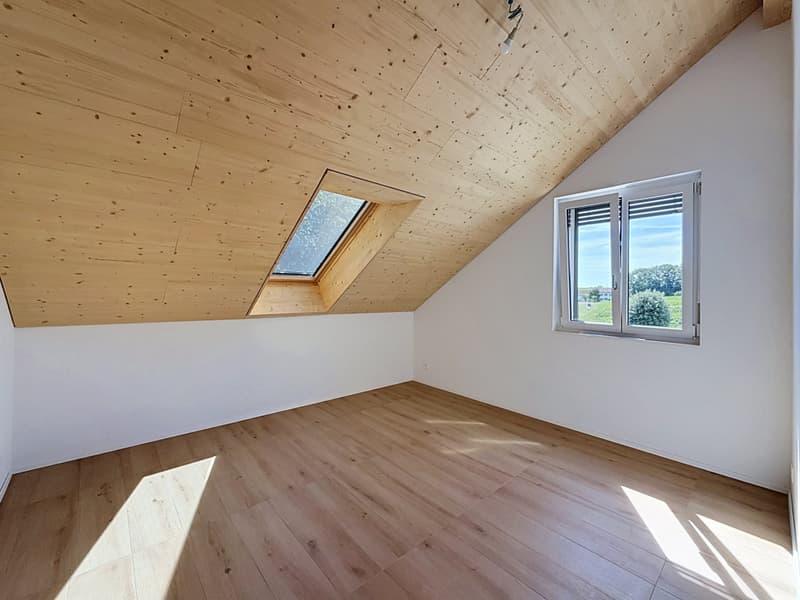Maison mitoyenne neuve avec terrasse et jardin (5)