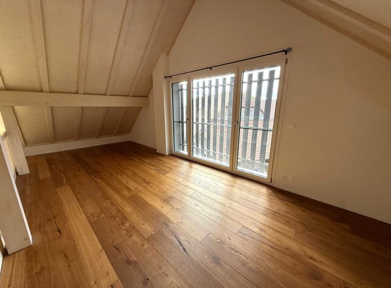 Helle 4.5-Zimmer-Wohnung mit zwei Balkonen und einer grosszügigen Galerie (19)