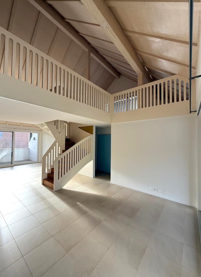 Helle 4.5-Zimmer-Wohnung mit zwei Balkonen und einer grosszügigen Galerie (6)