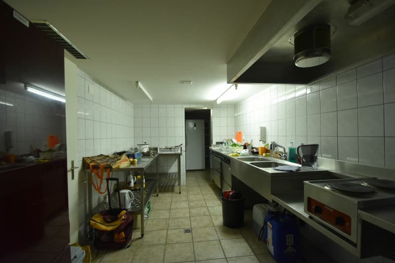 Spacious commercial premises in Leukerbad (4)