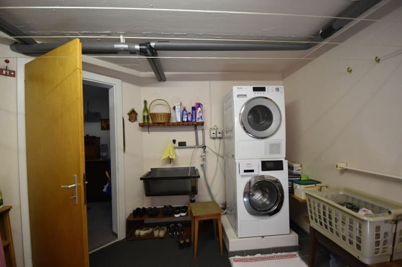 6.5-room single-family house in a very beautiful location (18)