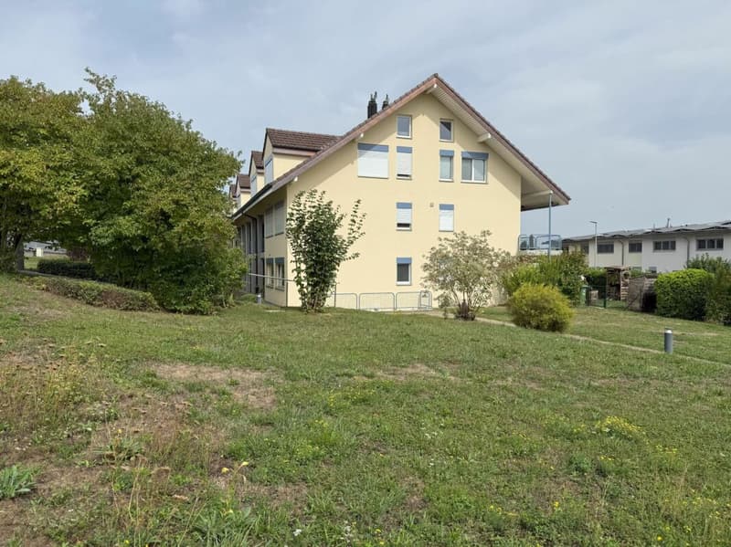 5.5-Zimmer-Attikawohnung mit 139 m2 Nettowohnfläche, viel Sonne und attraktive Fernsicht (2)