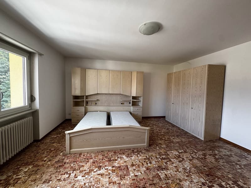 Chiasso - affittasi 1.5 al sesto piano (1)