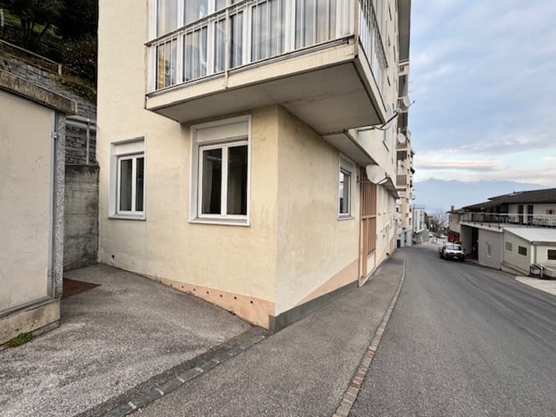Brissago affittiamo 2.5 locali ammobiliato (11)
