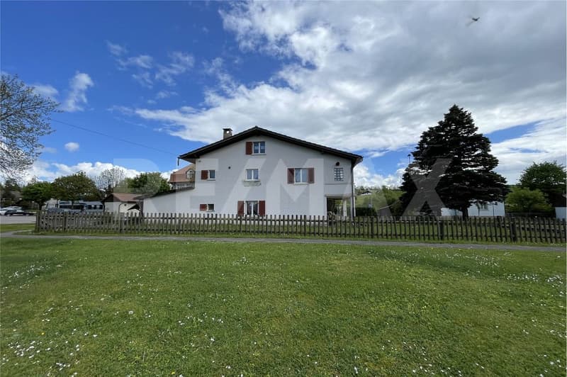 Detached single-family house for sale (1)