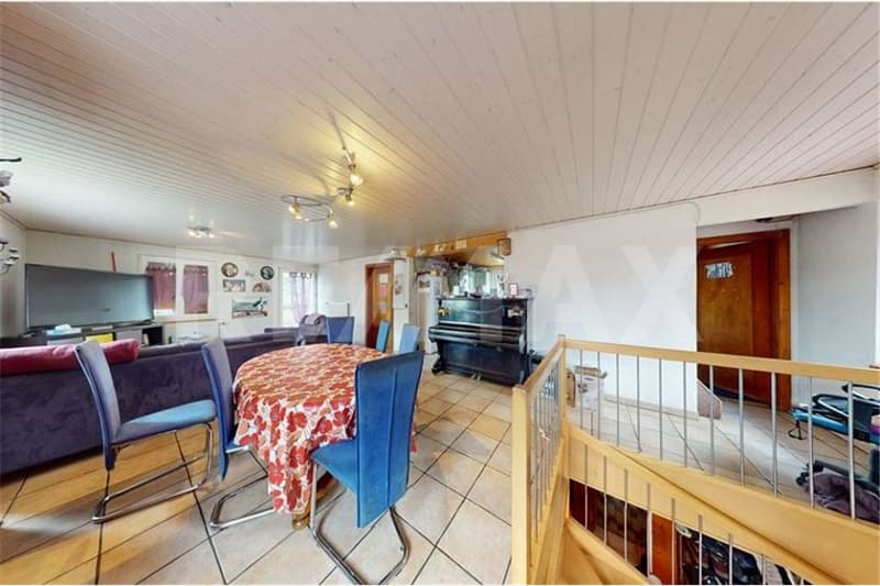 Detached single-family house for sale (2)