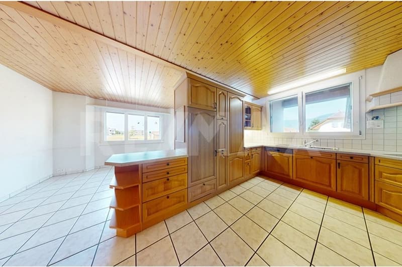 Freistehendes Haus mit Zwei Wohneinheiten (7)