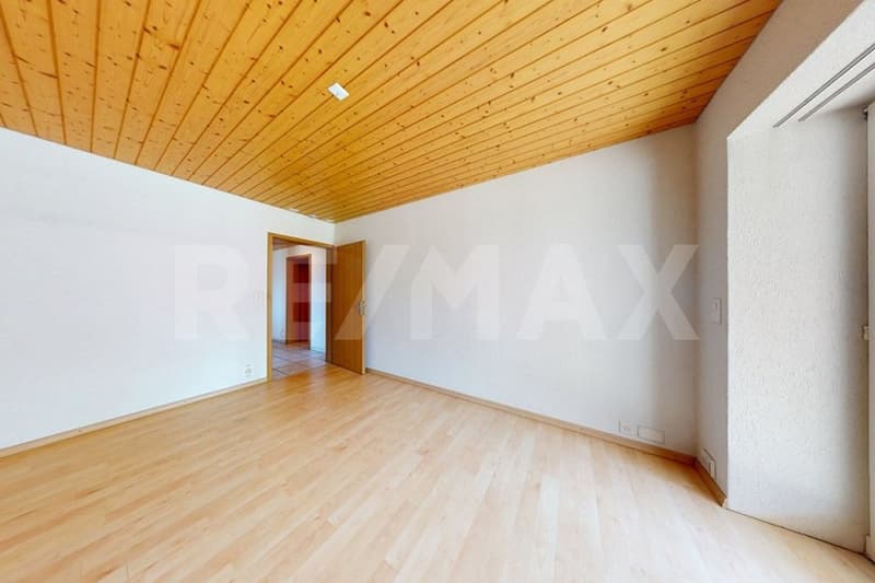 Freistehendes Haus mit Zwei Wohneinheiten (11)