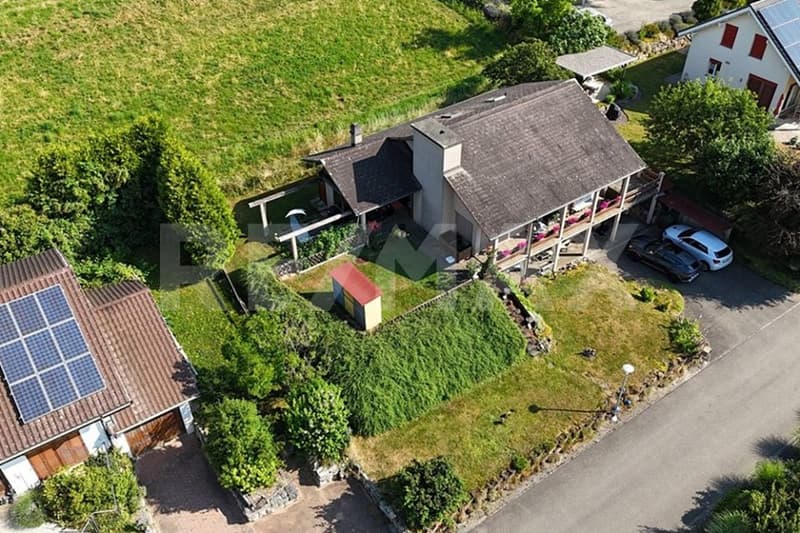 Freistehendes Zwei-Generationenhaus (1)