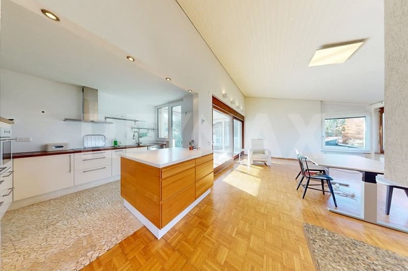 Ein Haus, das überrascht entdecken Sie dieses charmante Raumwunder in Mörigen! (9)